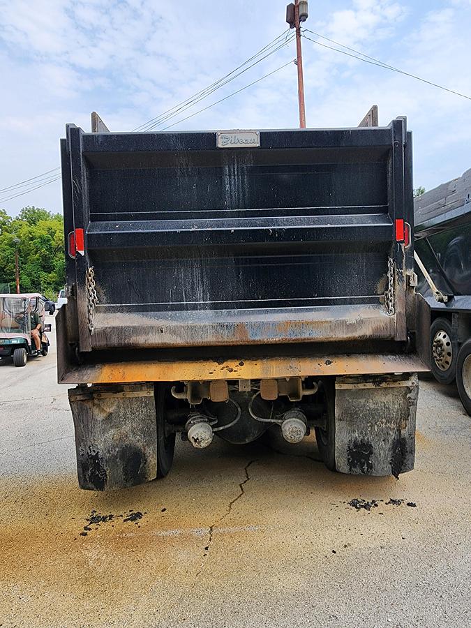 Used 2024 International HX520