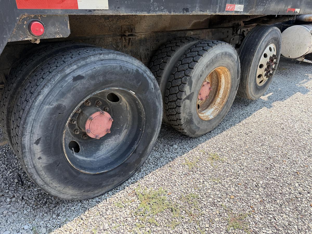 Used 1998 Mack CL700