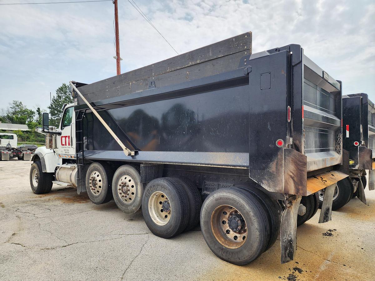 Used 2024 International HX520
