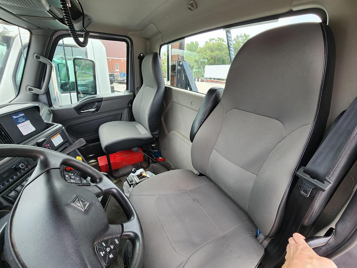 Used 2024 International LT625