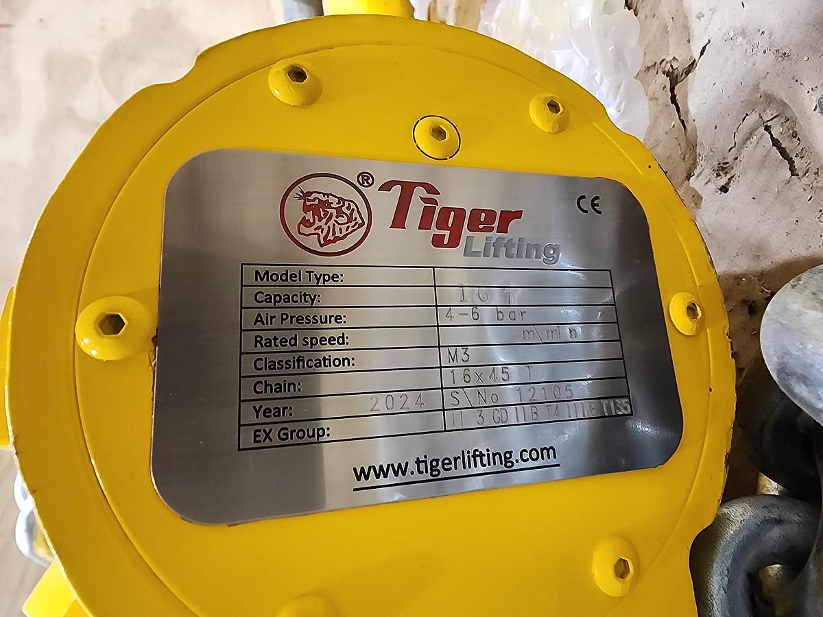 Used 2025 Professional Heavy Equipment Rigging System