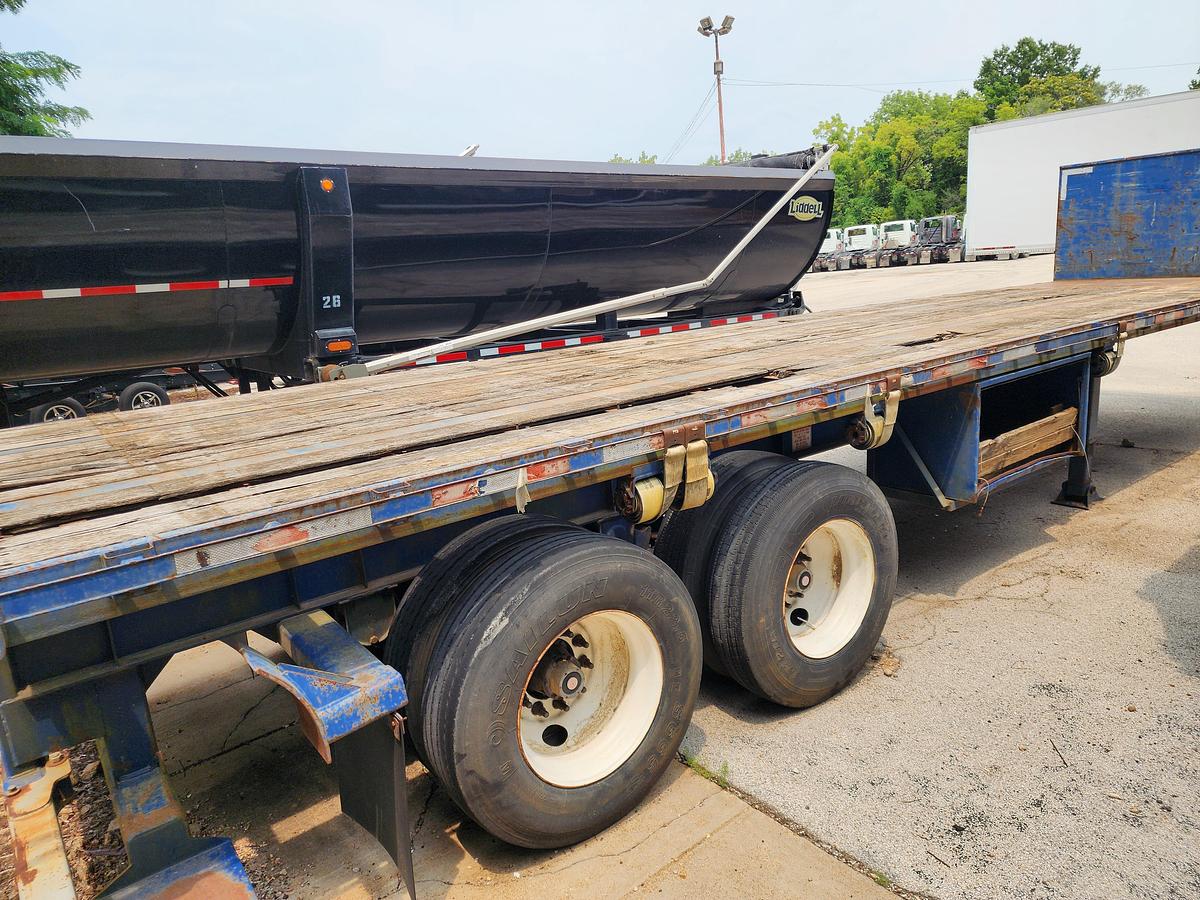 Used 2005 Clark CFBT2005 32' Flatbed Trailer