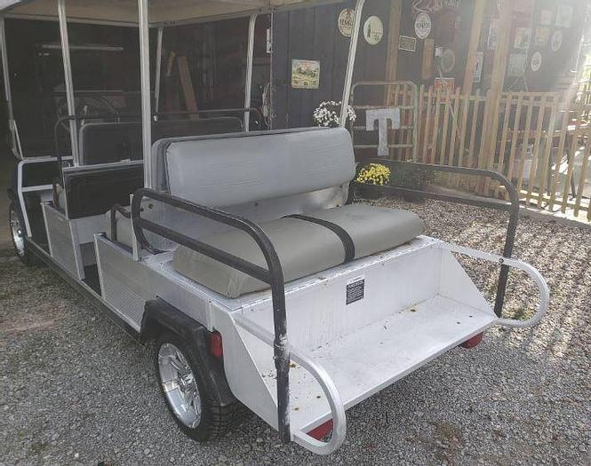 Used 2004 Club Car Limo Cart - 6 Passenger