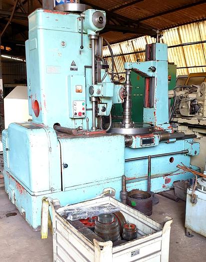 Used Tos FO10 Gear Hobbing Machine