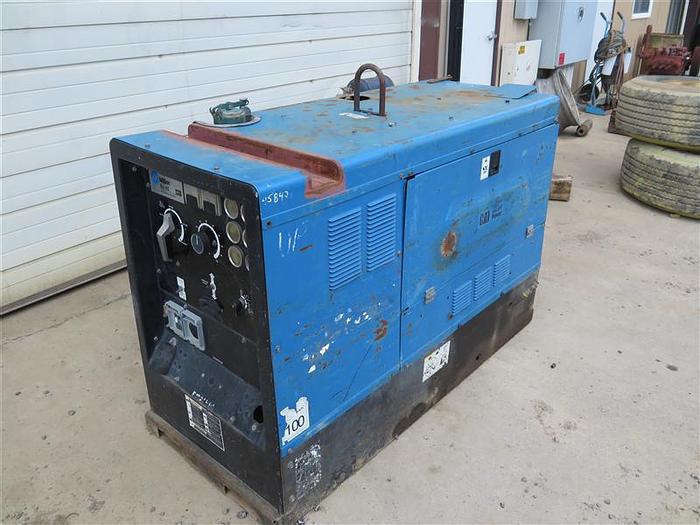 Used 2001 Miller Big 40 Welder/Generator