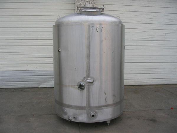 Usado 500 GALLON STORAGE TANK