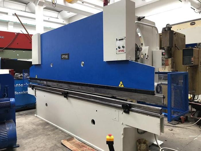 Usato PIEGATRICE OMAG IDRAULICA  4000 X 50
