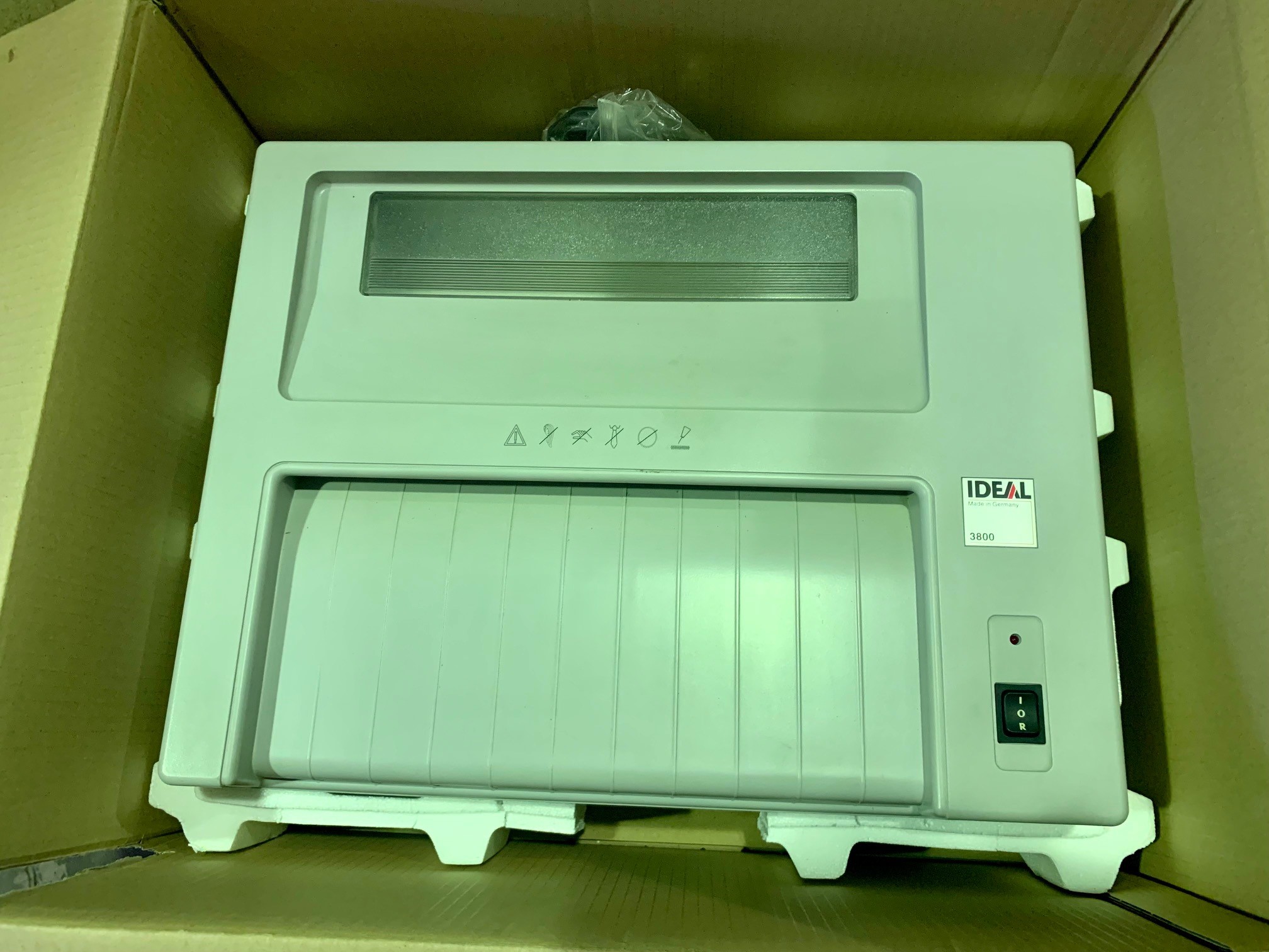 IDEAL 3800 Strip-Cut Office Paper Shredder