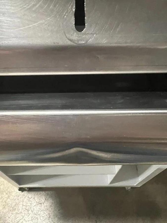 Used Oliver Select Bread Slicer - 747-NS - 1/2" Slice - Demo Unit