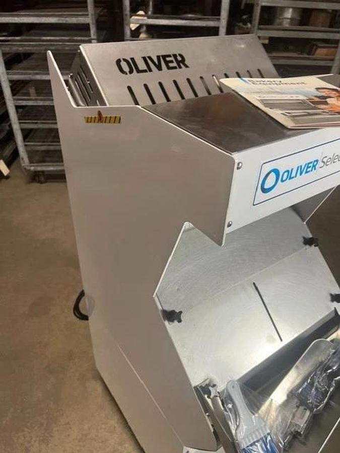 Oliver Select Bread Slicer - 747-NS - New