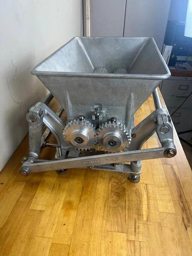 Used Kook-E-King Cookie Depositor with 1-1/2" Die
