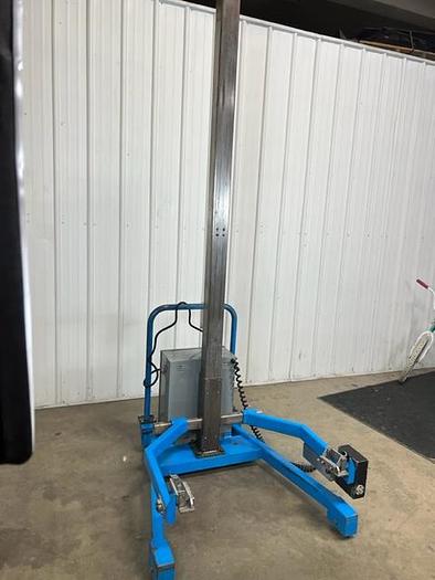 Used Savage Bowl Lift - Model C
