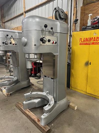 Refurbished Hobart M802 Mixer - Refurbished - With Stainless Steel Bowl and Hook