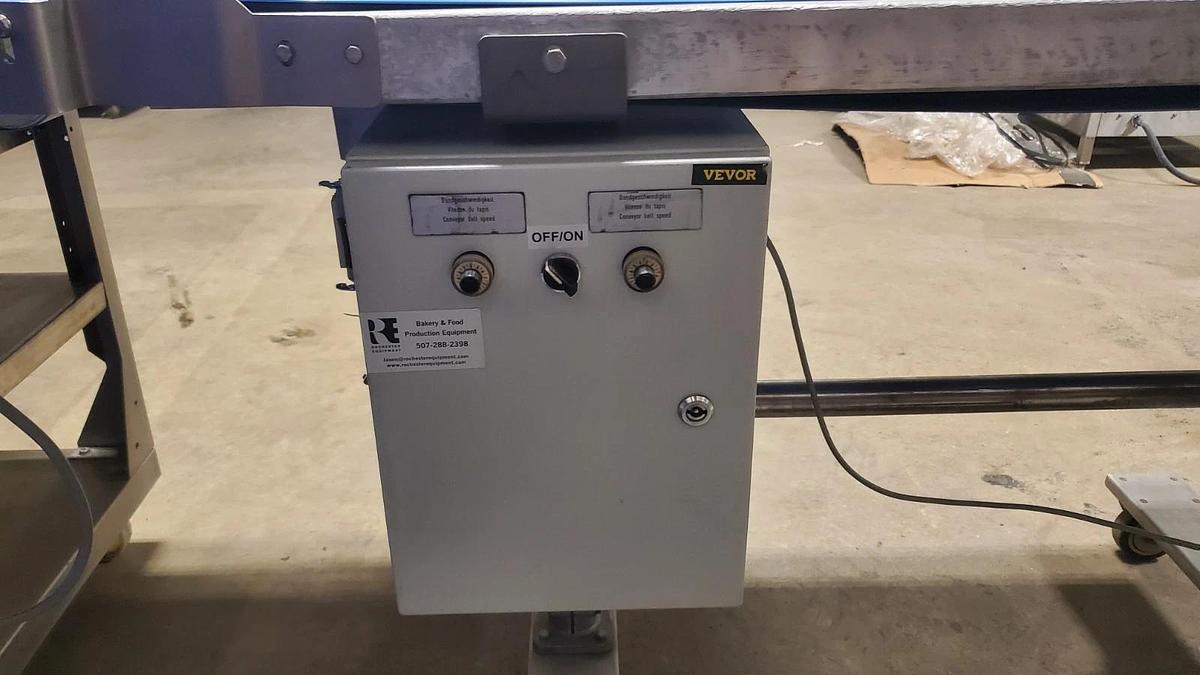 Used Rondo Cutting Table with Infeed Table - Refurbished