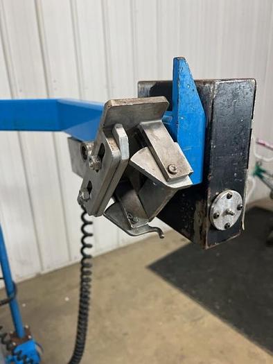 Used Savage Bowl Lift - Model C