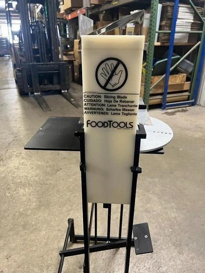 Refurbished Food Tools Cake and Pie Slicer - Model CS-1FP