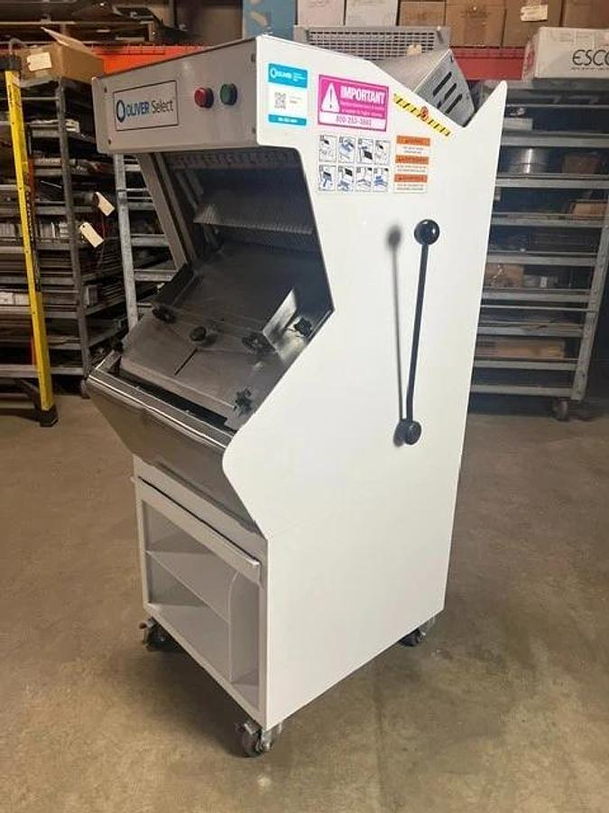 Used Oliver Select Bread Slicer - 747-NS - 1/2" Slice - Demo Unit