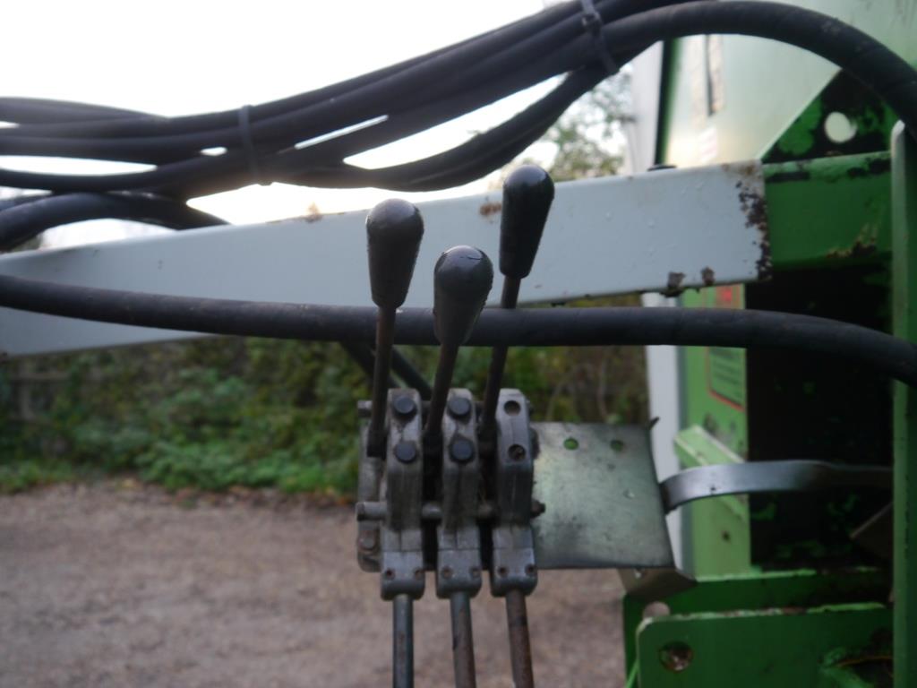 Used Tatoma E-400 Straw Chopper