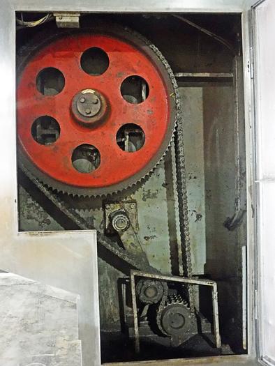 Used OSHIKIRI 1300 LB CAPACITY HORIZONTAL MIXER