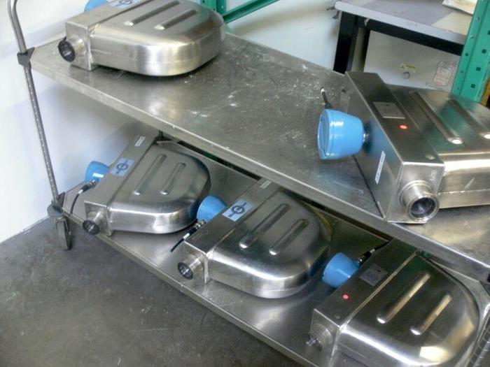 Used Micro Motion H200S352NWBMEZZZZ Mass Flow Sensor Flow Meter 2" Tri-Clamp