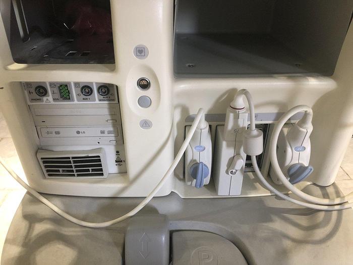 Gebraucht GE Vivid 7 Ultraschallgerät mit 3 Sonden