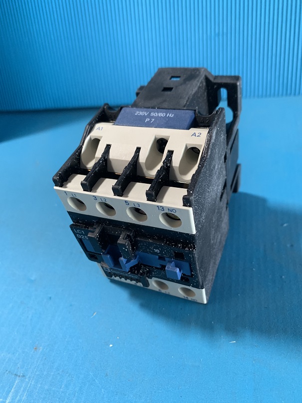 Used Telemecanique Contactor LC1-D2510P7