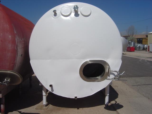 Refurbished 2000 GALLON STORAGE TANK.  HEIL