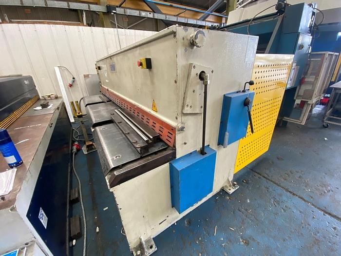 Used 2004 Ermaksan HGS3100 x 6mm Guillotine Shears