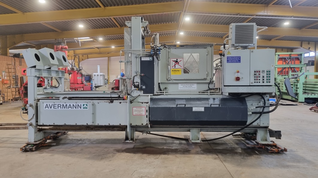 Used Ballenpresse Avermann, Typ AVOS BP1211-15/50, Presskraft 50 t, Baujahr 2012