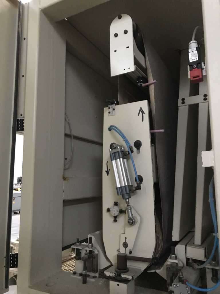 Usato 2008 Linea di levigatura inferiore e superiore a 1 rullo.