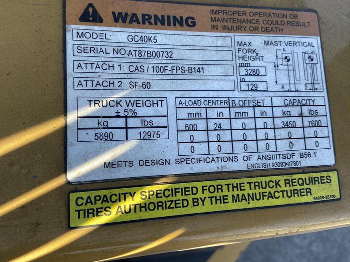 Used 8,000 POUND CAPACITY CATERPILLAR FORKLIFT MODEL GC40KS MFG. 2015