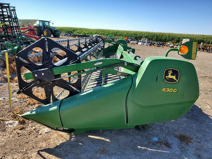 Used 30'John Deere 630D Draper Head for Sale in Idaho Southern
