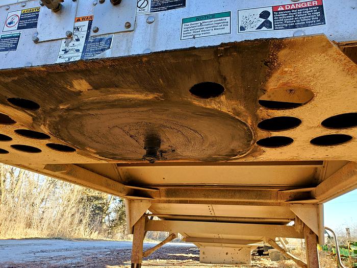 Used 2011 Wilson DWH500 PaceSetter Hopper Trailer