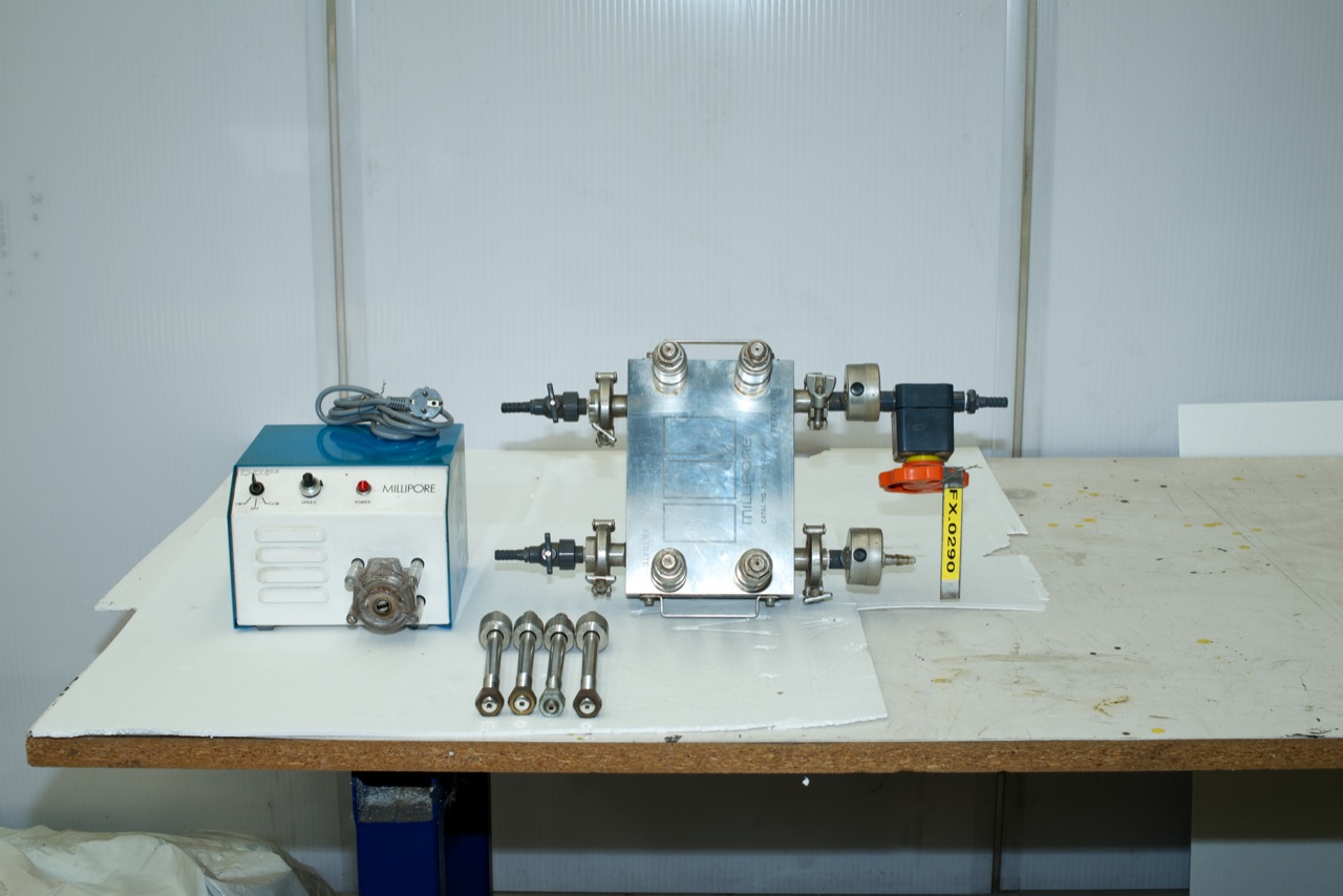 Usato Filtro MILLIPORE con pompa peristaltica