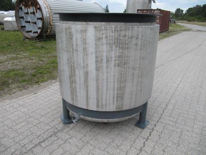 Used 1.5 m3 stainless steel tanks