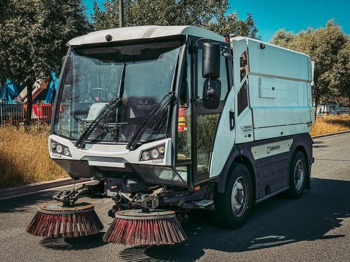 Used 2019 Johnston C401