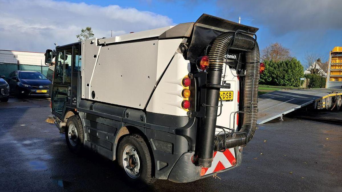 Used 2021 Schmidt eSwingo 200