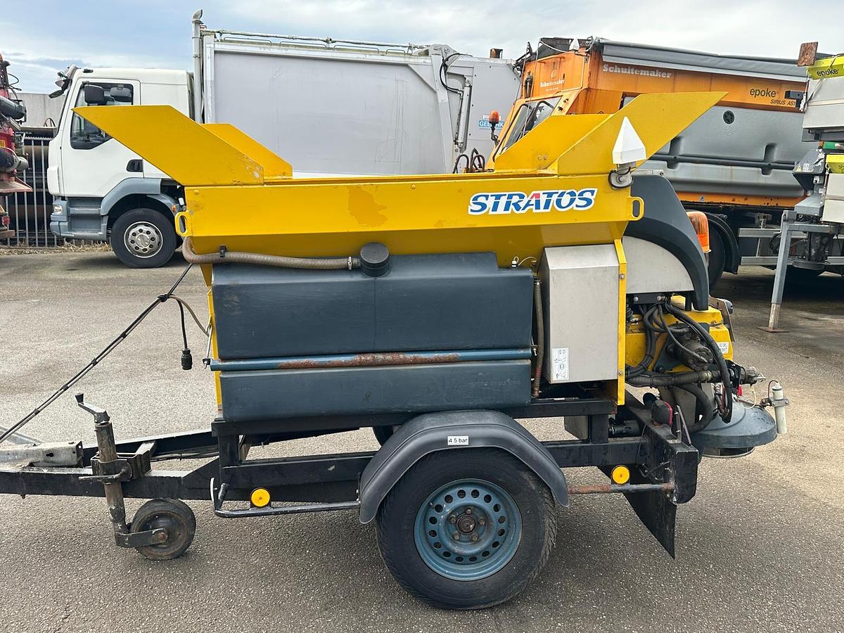 Used 2003 Nido Stratos B