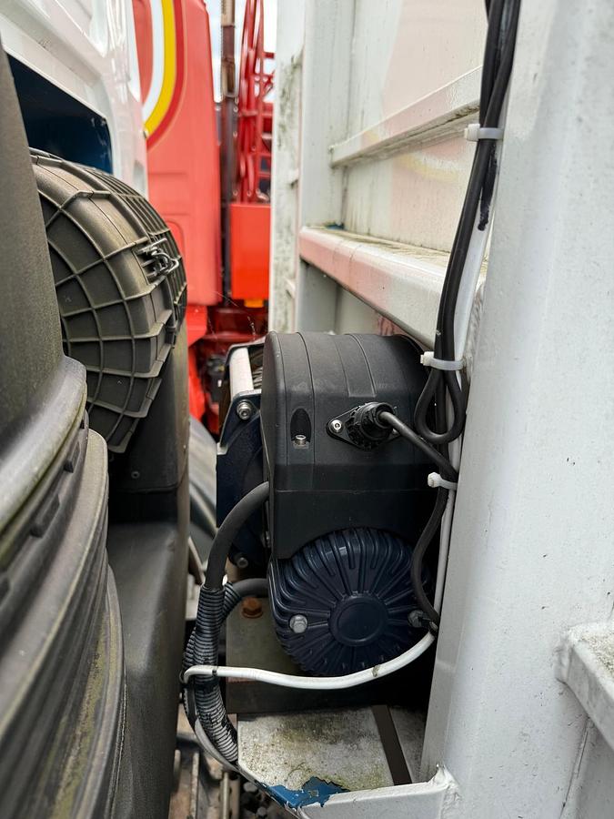 Used 2010 DAF FA CF65