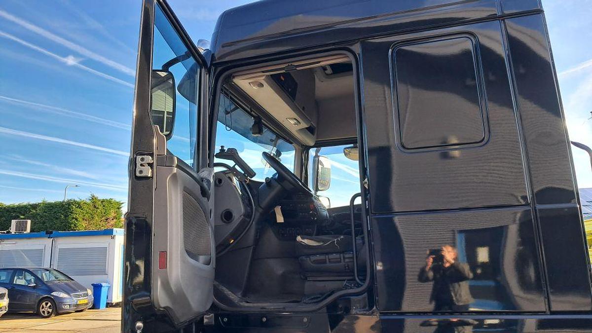 Used 2021 DAF XF 510 FAN met haakarm