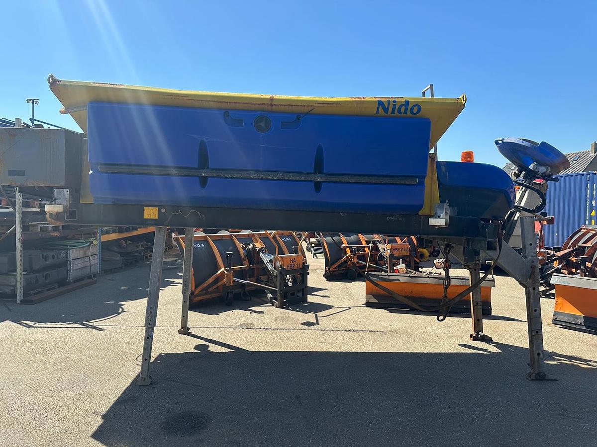 Used 2006 Nido Stratos B40-36 DCXN490