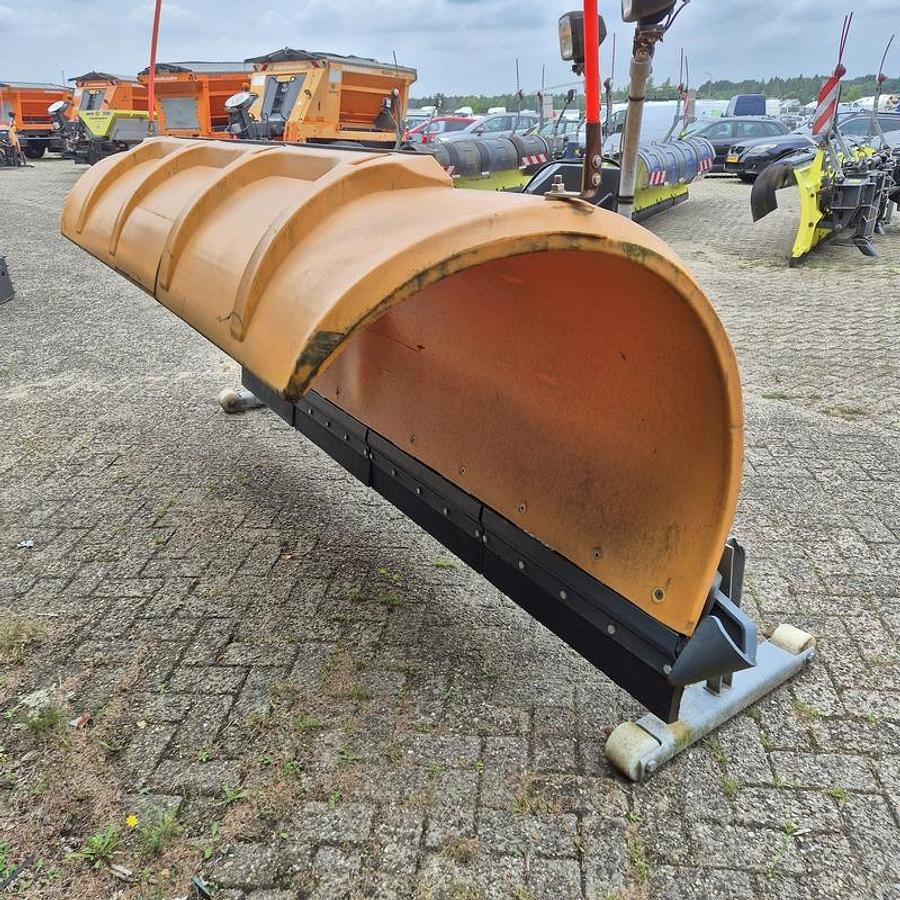 Used 2001 Nido SNK270