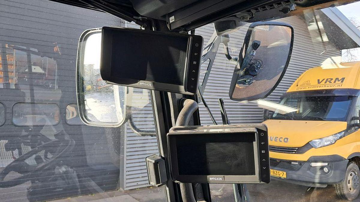 Used 2021 Schmidt eSwingo 200