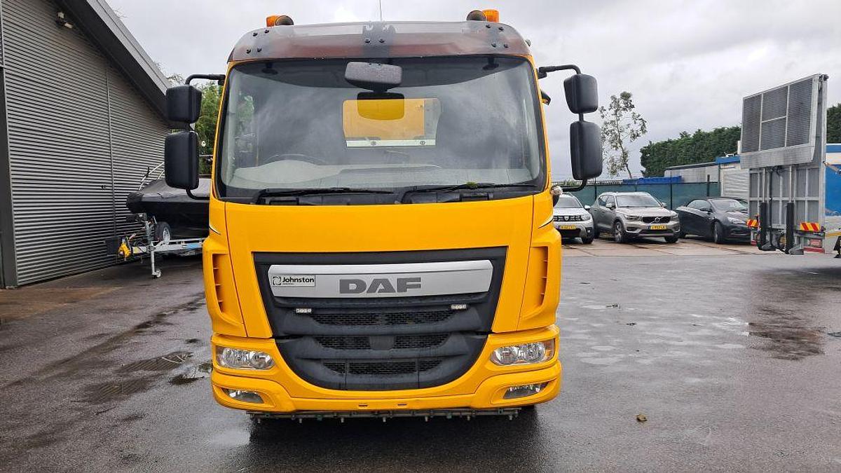 Used 2014 DAF LF + Johnston VS501 sweeper