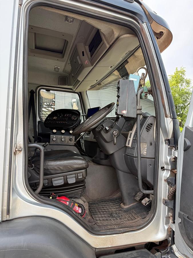 Used 2014 Volvo FE320 / Johnston Beam S9000