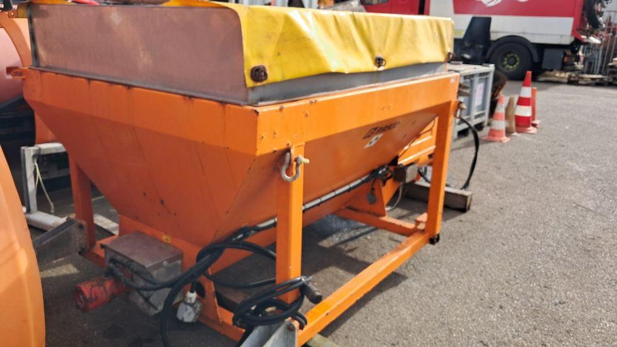 Used Rasco Motorstrooier