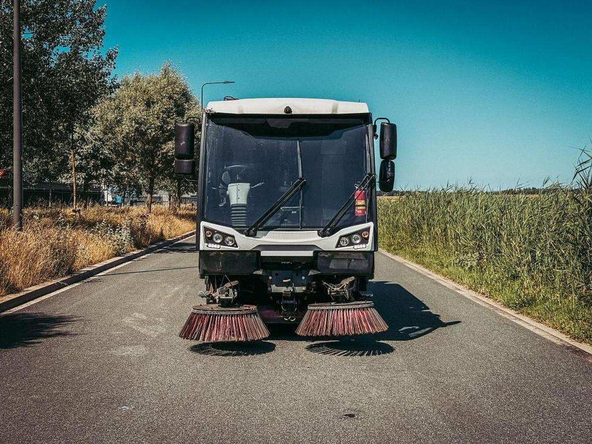 Used 2019 Johnston C401