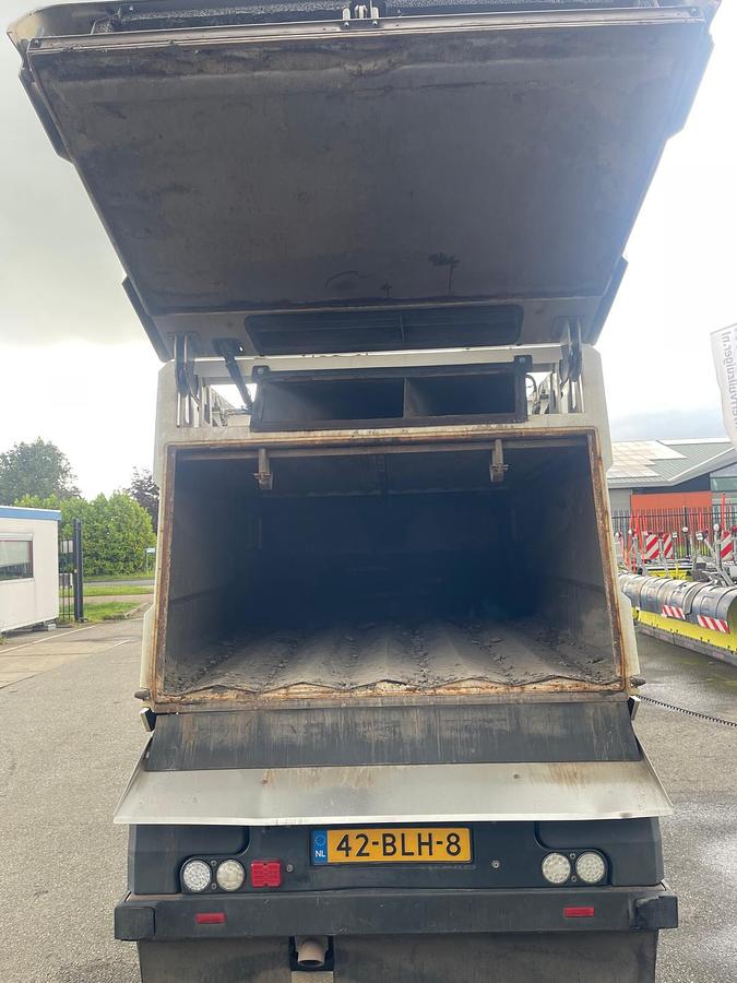 Used 2018 Johnston C401