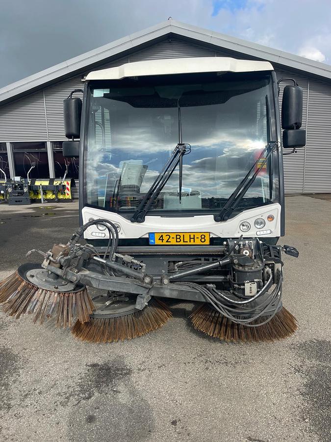Used 2018 Johnston C401