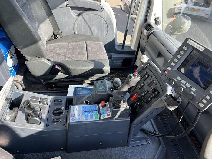 Used 2006 Mercedes-Benz Unimog 4 x 2 / Schmidt SK350 sweeper